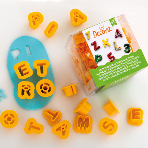 SET CORTADORES LETRAS Y NÚMEROS 2 CM. DECORA