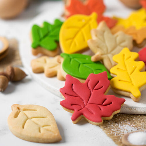 SET 3 CORTADORES HOJAS DE OTOÑO DECORA