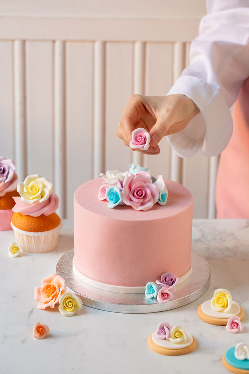 ROSAS AZÚCAR PEQUEÑAS COLORES SURTIDOS 15 UDS. DECORA
